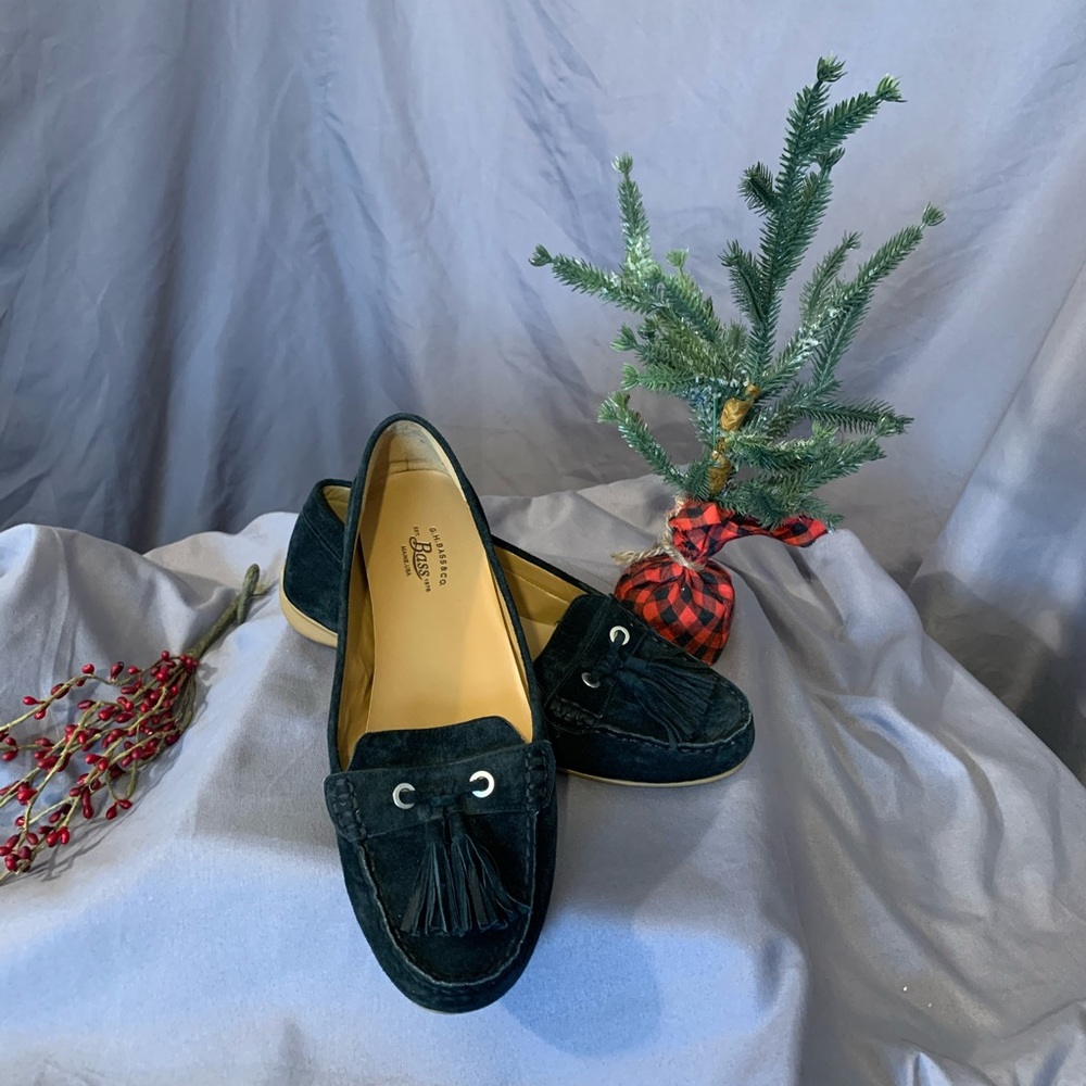 NWOB bass shoes